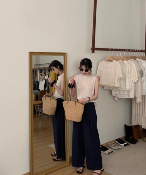 Alum'(アルム)の「バックオープンノースリニット(ニット/セーター・レディース・アイボリー/ブラック・FREE)」の8枚目の写真