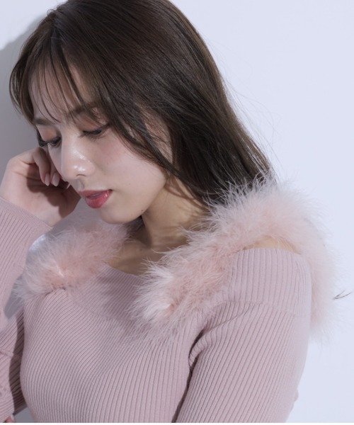 Mystrada(マイストラーダ)の「フェザーオフショルニット(ニット/セーター・レディース・ピンク/ボルドー/チャコールグレー/ダークブラウン・38)」の12枚目の写真