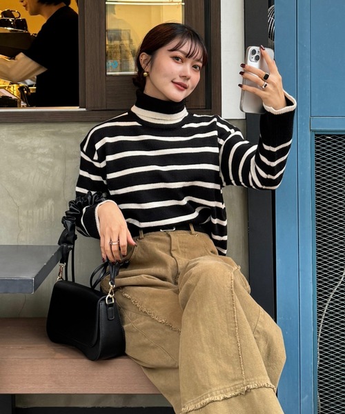 efill（エフィル）の「ハイネック　ボーダー　ニット（ニット/セーター・レディース・ベージュ/ブラック・FREE）」の11枚目の写真