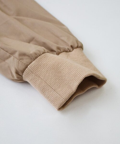 e-zakkamania stores（イーザッカマニアストアーズ）の「リブカフス プリーツワンピース（ワンピース・レディース・ベージュ/ブラック・フリー）」の13枚目の写真