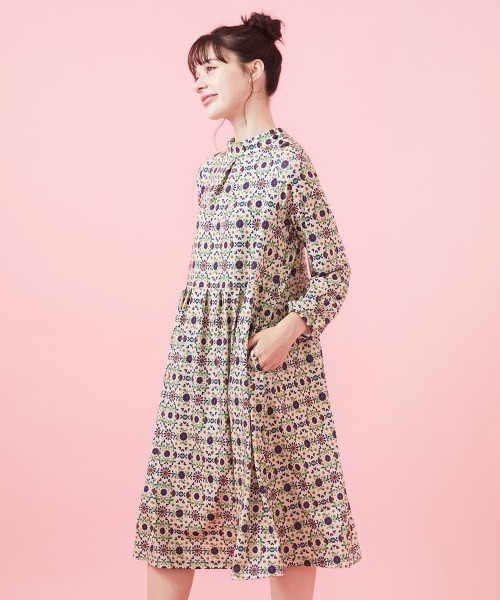 Doce uvas ウエスト切り替えプリントワンピース（ワンピース）｜Jocomomola（ホコモモラ）