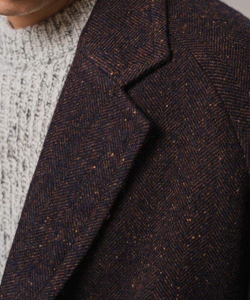 EDIFICE LA BOUCLE（エディフィスラブークル）の「LA BOUCLE (ラブークル) ヘリンボーン チェスターコート（チェスターコート・メンズ・ネイビー/ブラウン・2/3）」の22枚目の写真