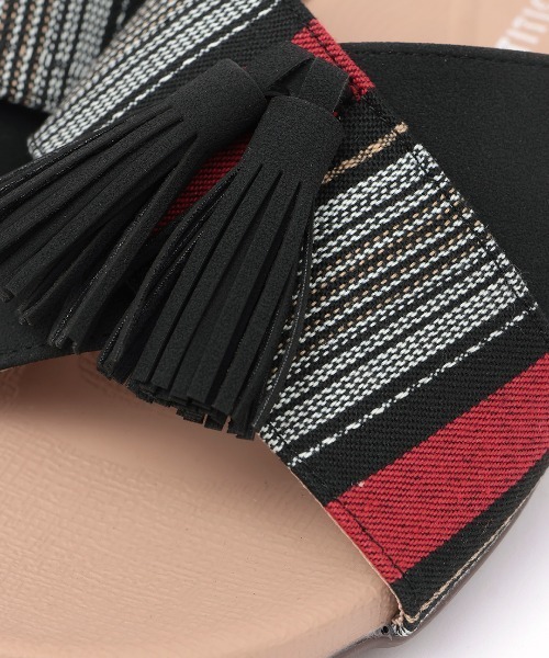 チチカカ（チチカカ）の「エスニッククロスサンダル（サンダル・レディース・ブラック/ベージュ・MEDIUM/LARGE）」の17枚目の写真