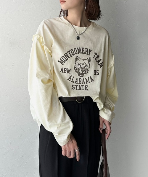 classicalelf（クラシカルエルフ）の「【長袖登場！】甘さも強さもこの一枚で。綿100％袖フリル×ピグメントカレッジTシャツ＆ロンT(半袖)(長袖)（Tシャツ/カットソー・レディース・チャコール/ピンク/ブルー/オフホワイト/ホワイト系1/グレー系1・LARGE/SMALL/X-LARGE/MEDIUM）」の9枚目の写真