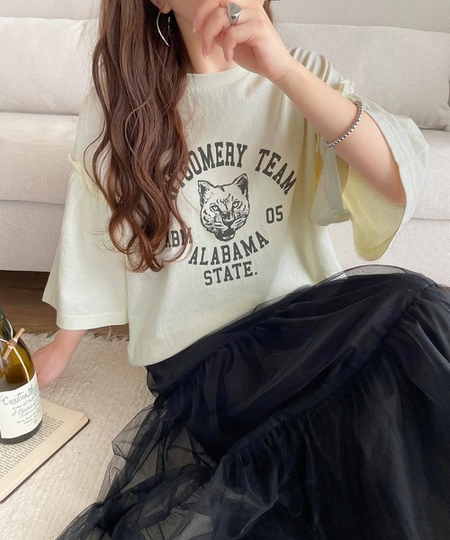 classicalelf（クラシカルエルフ）の「【長袖登場！】甘さも強さもこの一枚で。綿100％袖フリル×ピグメントカレッジTシャツ＆ロンT(半袖)(長袖)（Tシャツ/カットソー・レディース・チャコール/ピンク/ブルー/オフホワイト/ホワイト系1/グレー系1・LARGE/SMALL/X-LARGE/MEDIUM）」の7枚目の写真