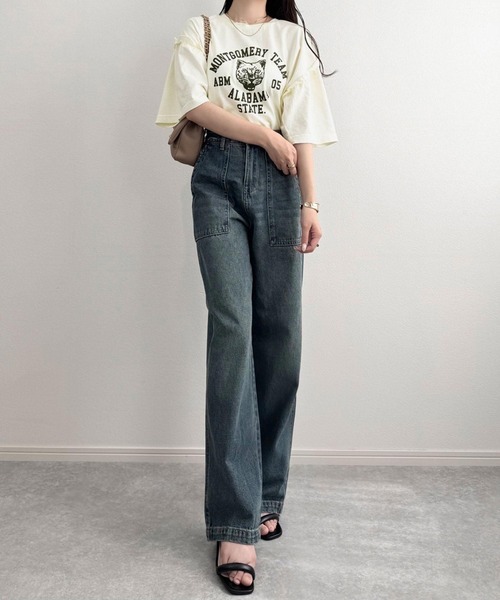 classicalelf（クラシカルエルフ）の「【長袖登場！】甘さも強さもこの一枚で。綿100％袖フリル×ピグメントカレッジTシャツ＆ロンT(半袖)(長袖)（Tシャツ/カットソー・レディース・チャコール/ピンク/ブルー/オフホワイト/ホワイト系1/グレー系1・LARGE/SMALL/X-LARGE/MEDIUM）」の20枚目の写真