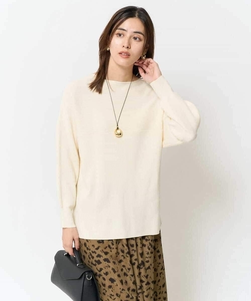 a.v.v(アーヴェヴェ)の「【WEB限定/洗える】切替ボートネックチュニックニット(ニット/セーター・レディース・グレー/アイボリー/ネイビー/モカ・34/36/38/42/40)」の9枚目の写真