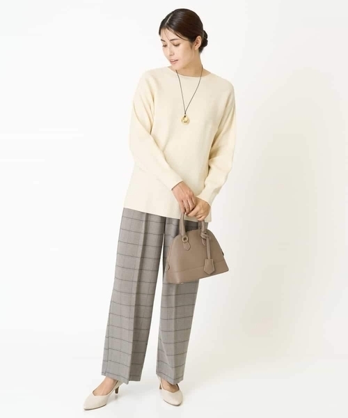 a.v.v(アーヴェヴェ)の「【WEB限定/洗える】切替ボートネックチュニックニット(ニット/セーター・レディース・グレー/アイボリー/ネイビー/モカ・34/36/38/42/40)」の18枚目の写真