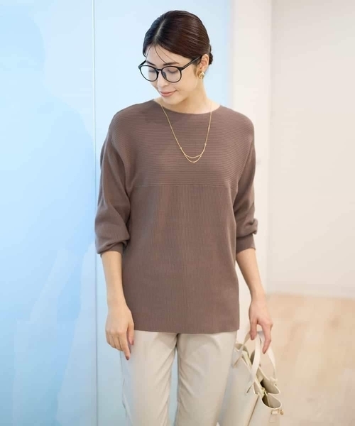 a.v.v(アーヴェヴェ)の「【WEB限定/洗える】切替ボートネックチュニックニット(ニット/セーター・レディース・グレー/アイボリー/ネイビー/モカ・34/36/38/42/40)」の20枚目の写真