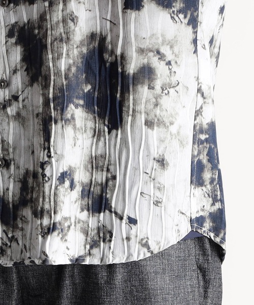 NICOLE CLUB FOR MEN(ニコルクラブフォーメン)の「アラカルトプリント 7分袖ショートスタンドカラーシャツ(シャツ/ブラウス・メンズ・オフホワイト/ブラック系/ブラック/ホワイト系・LARGE/MEDIUM/X-LARGE)」の19枚目の写真