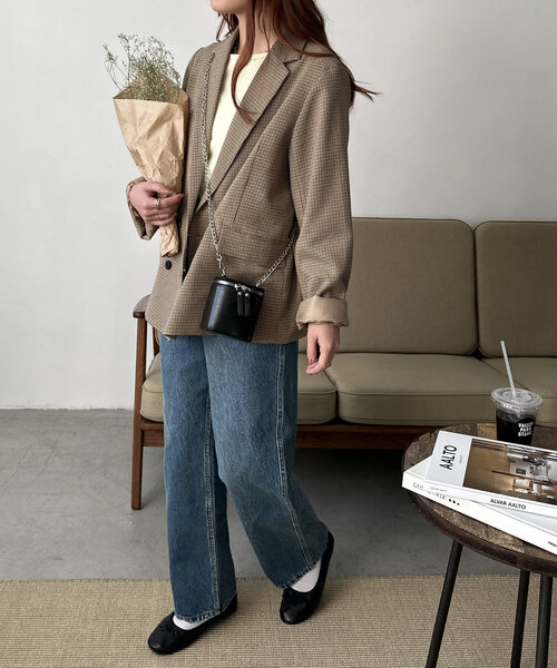 DISCOAT（ディスコート）の「【アクセサリー感覚で持ち歩ける♪】チェーンミニキューブバッグ（ショルダーバッグ・レディース・アイボリー/ブラック/ブラウン・FREE）」の20枚目の写真