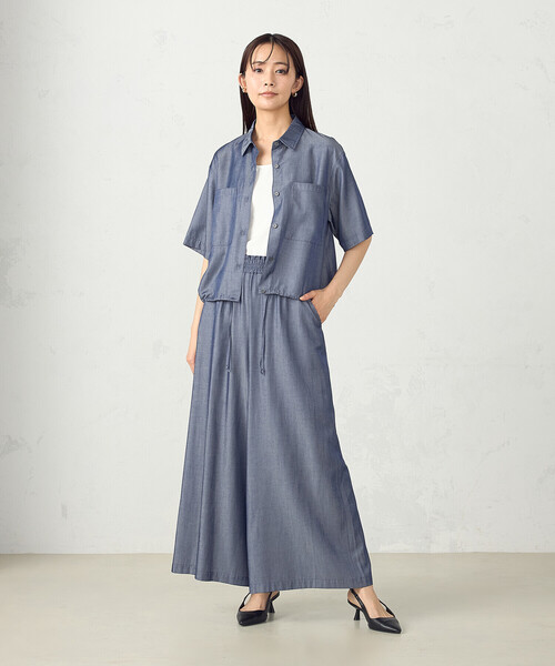 COMME CA ISM(コムサイズム)の「デニム風ドロスト付き ショートシャツ / セットアップ対応(シャツ/ブラウス・レディース・ブラック/ネイビー/カーキ・FREE)」の7枚目の写真