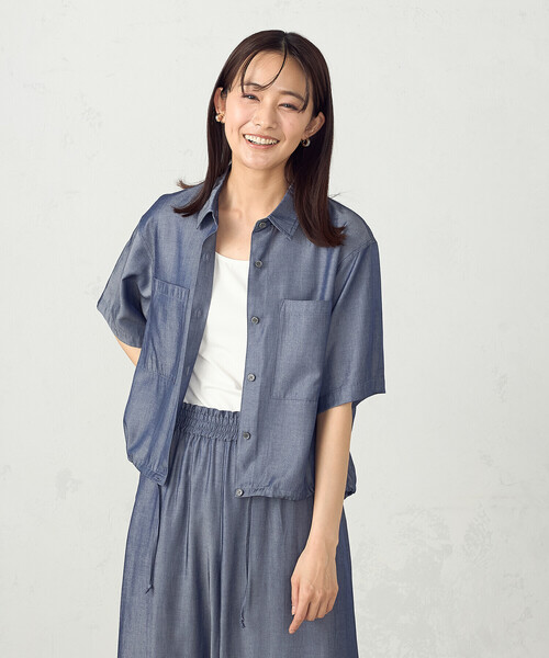 COMME CA ISM(コムサイズム)の「デニム風ドロスト付き ショートシャツ / セットアップ対応(シャツ/ブラウス・レディース・ブラック/ネイビー/カーキ・FREE)」の10枚目の写真