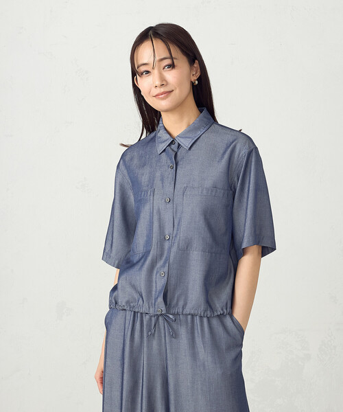 COMME CA ISM(コムサイズム)の「デニム風ドロスト付き ショートシャツ / セットアップ対応(シャツ/ブラウス・レディース・ブラック/ネイビー/カーキ・FREE)」の12枚目の写真