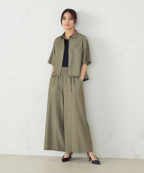 COMME CA ISM(コムサイズム)の「デニム風ドロスト付き ショートシャツ / セットアップ対応(シャツ/ブラウス・レディース・ブラック/ネイビー/カーキ・FREE)」の14枚目の写真