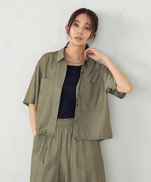 COMME CA ISM(コムサイズム)の「デニム風ドロスト付き ショートシャツ / セットアップ対応(シャツ/ブラウス・レディース・ブラック/ネイビー/カーキ・FREE)」の15枚目の写真