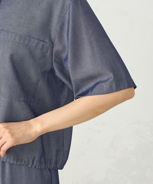 COMME CA ISM(コムサイズム)の「デニム風ドロスト付き ショートシャツ / セットアップ対応(シャツ/ブラウス・レディース・ブラック/ネイビー/カーキ・FREE)」の22枚目の写真
