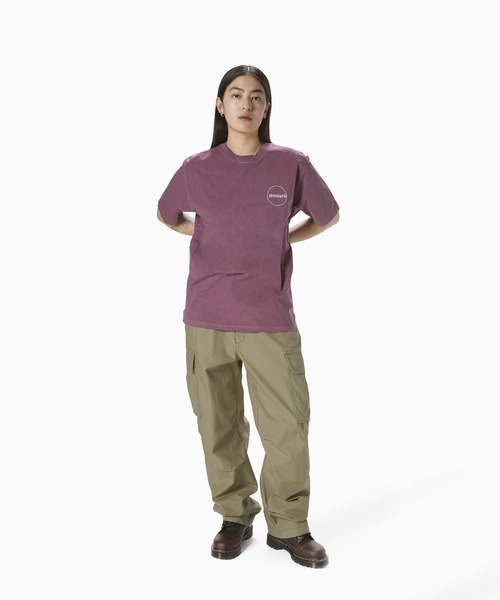 thisisneverthat（ディスイズネバーザット）の「C-Logo Tee（Tシャツ/カットソー・メンズ・グレー/フューシャピンク/ブルー/グリーン系その他/チャコール・XL/L/M/S）」の20枚目の写真