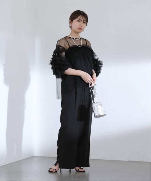 La TOTALITE(ラトータリテ)の「《追加2》デコラティブチュールトップス(シャツ/ブラウス・レディース・ライトグリーン/チャコールグレー/ベージュ/ブラック・FREE)」の5枚目の写真