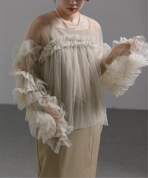 La TOTALITE(ラトータリテ)の「《追加2》デコラティブチュールトップス(シャツ/ブラウス・レディース・ライトグリーン/チャコールグレー/ベージュ/ブラック・FREE)」の17枚目の写真