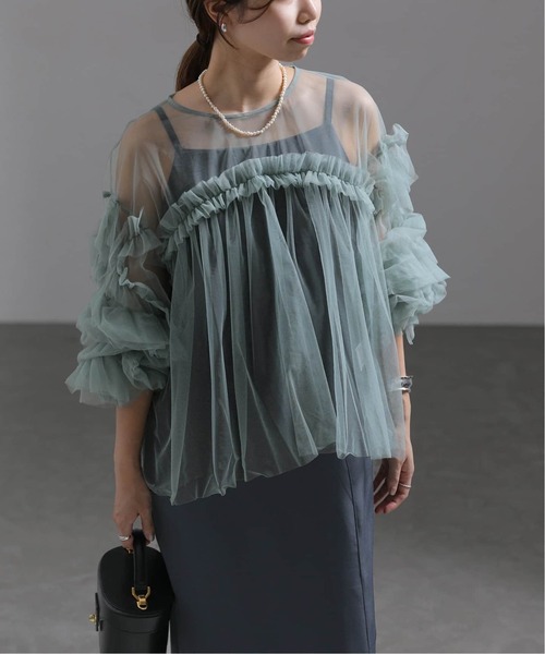 La TOTALITE(ラトータリテ)の「《追加2》デコラティブチュールトップス(シャツ/ブラウス・レディース・ライトグリーン/チャコールグレー/ベージュ/ブラック・FREE)」の20枚目の写真