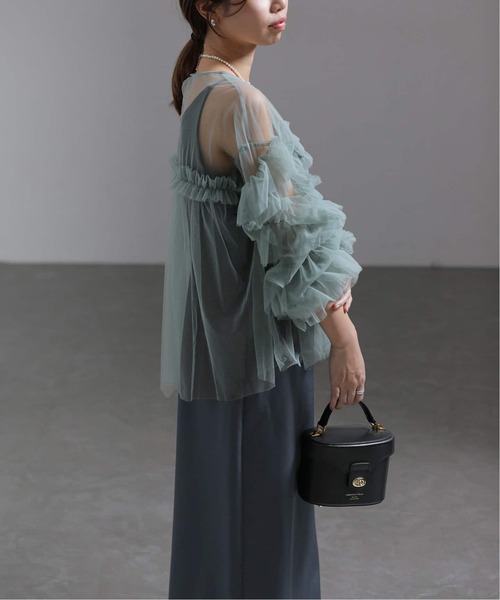 La TOTALITE(ラトータリテ)の「《追加2》デコラティブチュールトップス(シャツ/ブラウス・レディース・ライトグリーン/チャコールグレー/ベージュ/ブラック・FREE)」の21枚目の写真