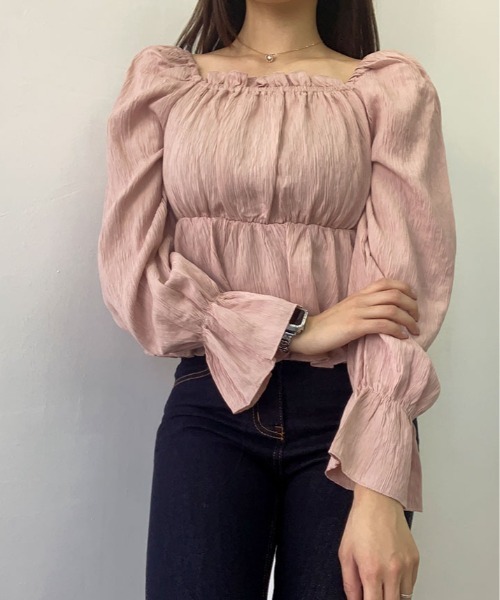 【THEAIRTOWN】オフショルダーシャーリングシャツトップ♡ セール】オフショルダーシャーリングトップス（シャツ/ブラウス