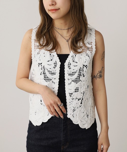 ADAWAS（アダワズ）の「ADAWAS/アダワス LILY EMBROIDERY V-NECK VEST Vネックベスト（ベスト・レディース・ホワイト/ブラック/ミント・ONE SIZE）」の7枚目の写真