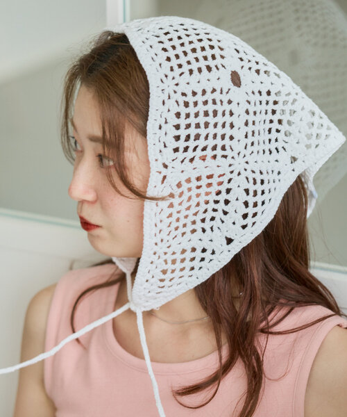 Kastane(カスタネ)の「*バブーシュカ(バンダナ/スカーフ・レディース・アイボリー/ホワイト・FREE)」の5枚目の写真