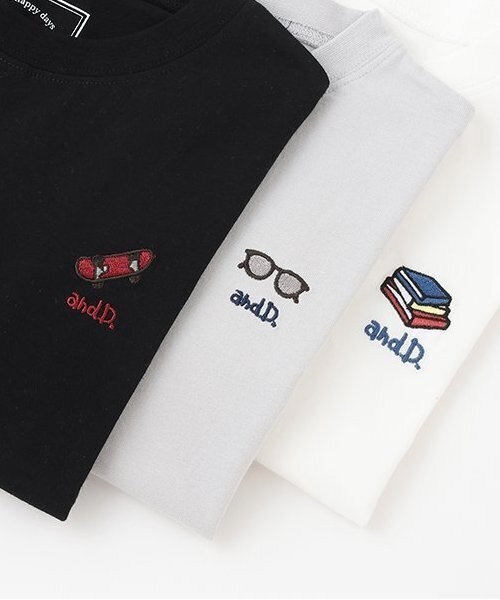 and D. petit main（アンドディープティマイン）の「【365D.】アソート刺しゅうワイド長袖Tシャツ（Tシャツ/カットソー・キッズ・オフホワイト/レモンイエロー/ブラック/サックスブルー/ライトピンク/ネイビー/ラベンダー/ライトグレー・90cm/110cm/150cm/120cm/140cm/100cm/130cm）」の11枚目の写真
