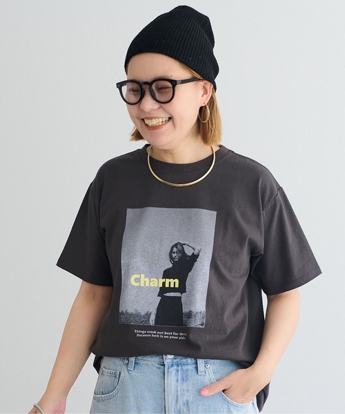 PUAL CE CIN(ピュアルセシン)の「【@remi_usus企画】CharmフォトプリントTシャツ(Tシャツ/カットソー・レディース・オフホワイト/チャコールグレー・FREE)」の5枚目の写真