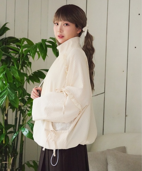 kutir（クティール）の「レース切り替えチェックフリルリボンナイロン