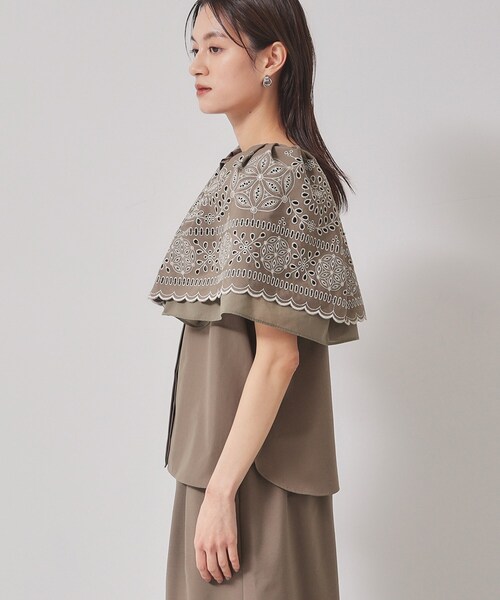 Sunauna（スーナウーナ）の「【幾何柄／エンブロイダリー】ケープカラーブラウス（シャツ/ブラウス・レディース・カーキ/ブラック・40/38）」の14枚目の写真