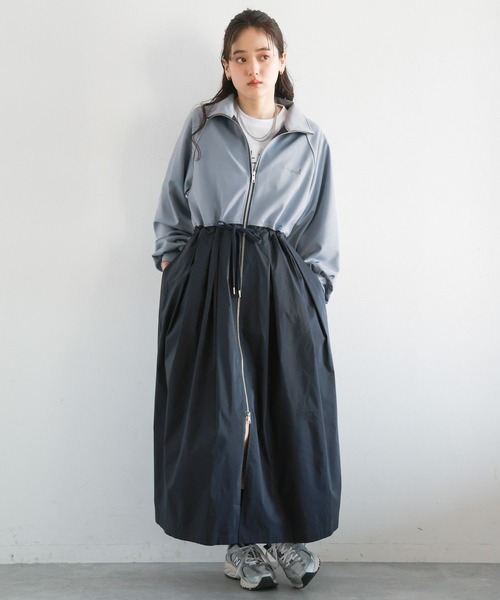 RAGEBLUE（レイジブルー）の「異素材ドッキング/トラックジャージワンピース（ワンピース・レディース・ブラック/ネイビー・FREE）」の9枚目の写真