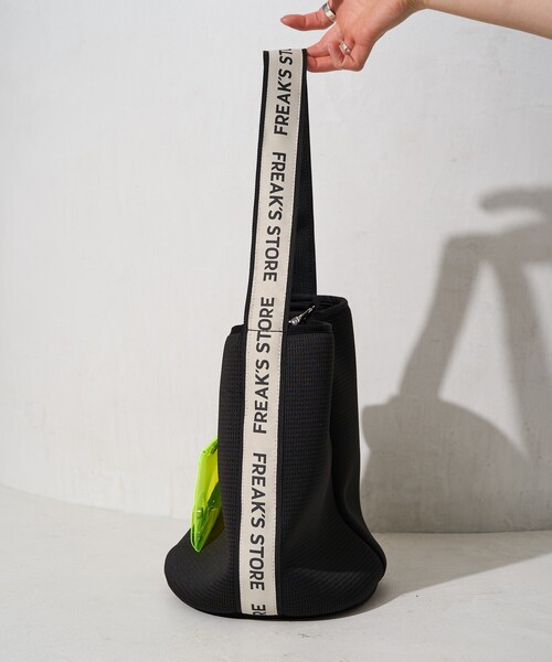 FREAK'S STORE（フリークスストア）の「限定展開　FREAK'S STORE テープ ワンハンドル バッグ（ハンドバッグ・レディース・イエロー/グレー/ブラック・ONE SIZE）」の19枚目の写真