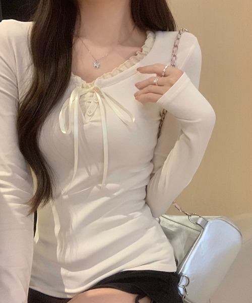 LADY LIKE（レディライク）の「サテンリボンレイヤー風トップス（Tシャツ/カットソー・レディース・アイボリー/サックスブルー/ネイビー・M）」の2枚目の写真