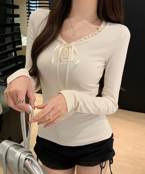 LADY LIKE（レディライク）の「サテンリボンレイヤー風トップス（Tシャツ/カットソー・レディース・アイボリー/サックスブルー/ネイビー・M）」の11枚目の写真