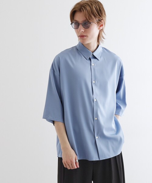 tk.TAKEO KIKUCHI（ティーケータケオキクチ）の「【WEB限定】無地/花柄アソートドレープ半袖シャツ（シャツ/ブラウス・メンズ・ホワイト/ブラック/ブルー/ホワイト系4/ブラック系3・01/02/03）」の10枚目の写真