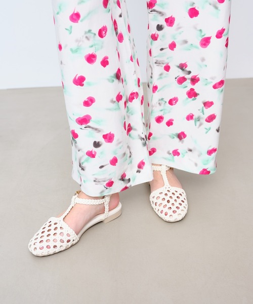 Launa lea(ラウナレア)の「メッシュTストラップフラットサンダル(S151)(サンダル・レディース・ナチュラル/ブラック/アイボリー・S/M/L/LL)」の3枚目の写真