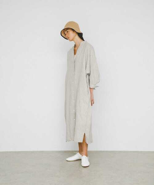 URBAN RESEARCH DOORS（アーバンリサーチドアーズ）の「ラミーリネンストライプワンピース（ワンピース・レディース・ライトベージュ/ネイビー・MEDIUM）」の9枚目の写真