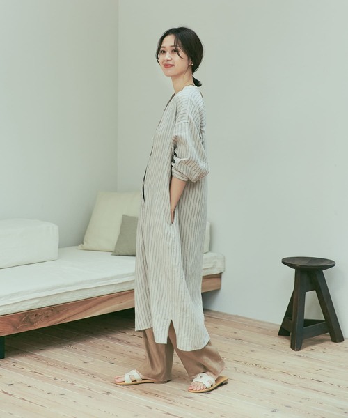 URBAN RESEARCH DOORS（アーバンリサーチドアーズ）の「ラミーリネンストライプワンピース（ワンピース・レディース・ライトベージュ/ネイビー・MEDIUM）」の19枚目の写真