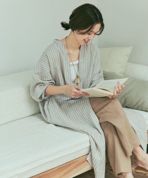 URBAN RESEARCH DOORS（アーバンリサーチドアーズ）の「ラミーリネンストライプワンピース（ワンピース・レディース・ライトベージュ/ネイビー・MEDIUM）」の22枚目の写真