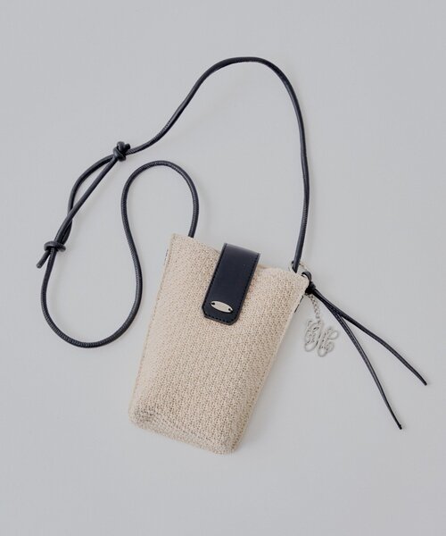 ❤️極美品、ポーチ❤ セール】フラップデザインスマホポーチ（その他小物）｜Chico