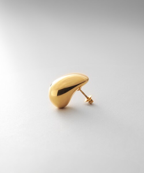 COCOSHNIK ONKITSCH(ココシュニックオンキッチュ)の「シルバー ホロウピアス ロングクッションシェイプ GP(ピアス(両耳用)・レディース・クリア・00)」の5枚目の写真