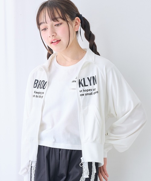 Amourire girl(アムリールガール)の「英字ロゴ トラックジャケット(UV対策/紫外線対策)(ブルゾン・キッズ・ブラック/オフホワイト・130cm/140cm/150cm/160cm)」の2枚目の写真