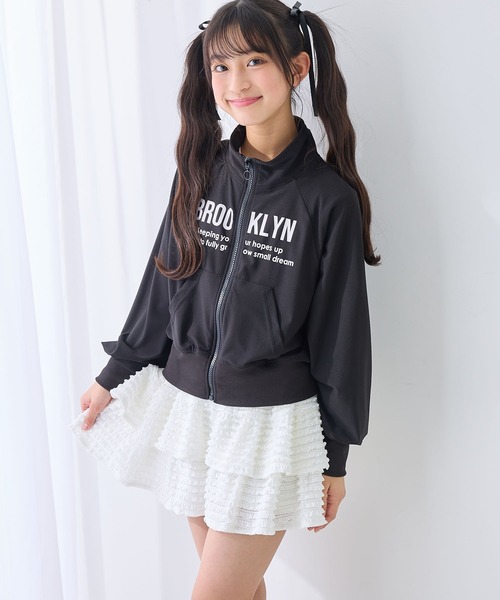 Amourire girl(アムリールガール)の「英字ロゴ トラックジャケット(UV対策/紫外線対策)(ブルゾン・キッズ・ブラック/オフホワイト・130cm/140cm/150cm/160cm)」の10枚目の写真