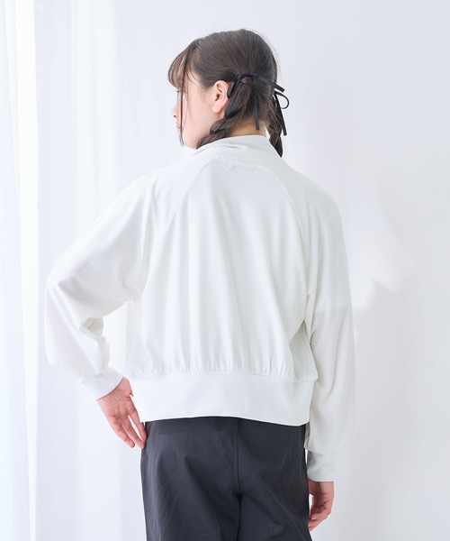 Amourire girl(アムリールガール)の「英字ロゴ トラックジャケット(UV対策/紫外線対策)(ブルゾン・キッズ・ブラック/オフホワイト・130cm/140cm/150cm/160cm)」の5枚目の写真
