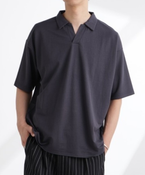 NANO universe(ナノユニバース)の「レーヨンナイロンポンチスキッパーシャツ 半袖(Tシャツ/カットソー・メンズ・ダークグリーン/チャコール/ネイビー・L/M/S)」の1枚目の写真