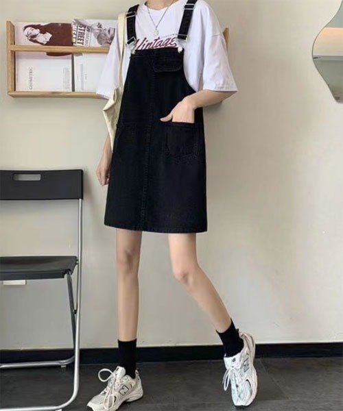urge：（アージコロン ）の「【URGE：】デニム ひざ丈 オーバーオール ワンピース（ワンピース・レディース・ブラック・X-LARGE/LARGE/MEDIUM/SMALL）」の3枚目の写真