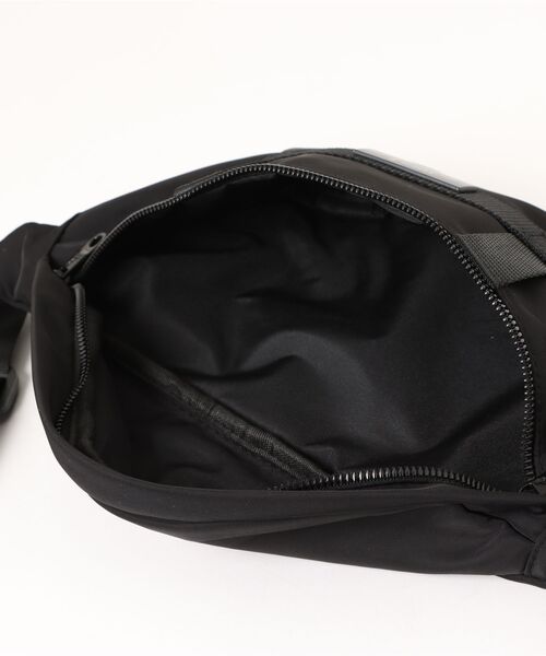 KANGOL(カンゴール)の「【 KANGOL BLACK SERIES / カンゴール ブラックシリーズ 】 ボディバッグ ウエストバッグ(ボディバッグ/ウエストポーチ・メンズ・ブラック・FREE)」の7枚目の写真